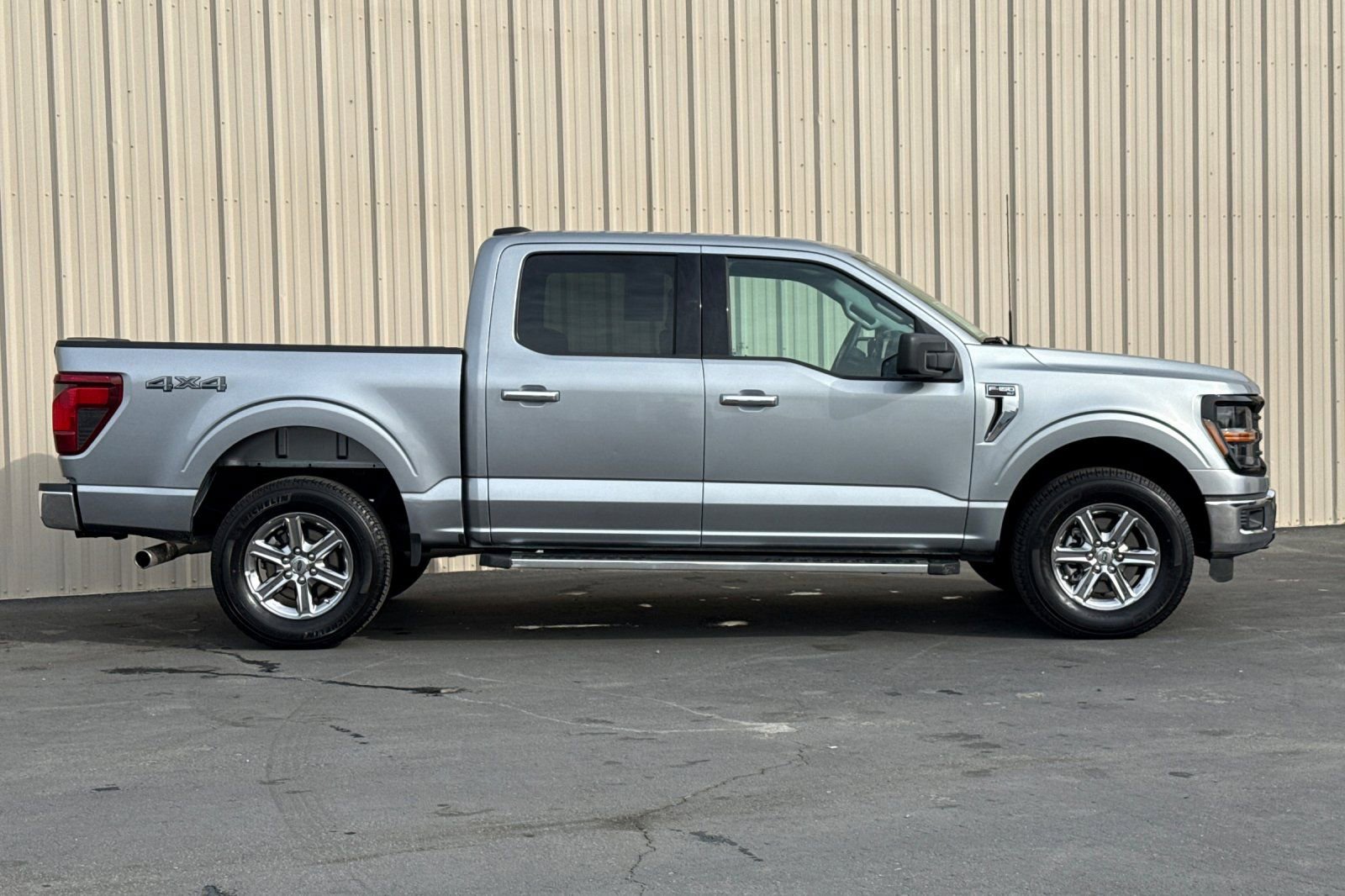Used 2025 Ford F150 XLT w/ Equipment Group 301A Standard AWD/4WD image 3