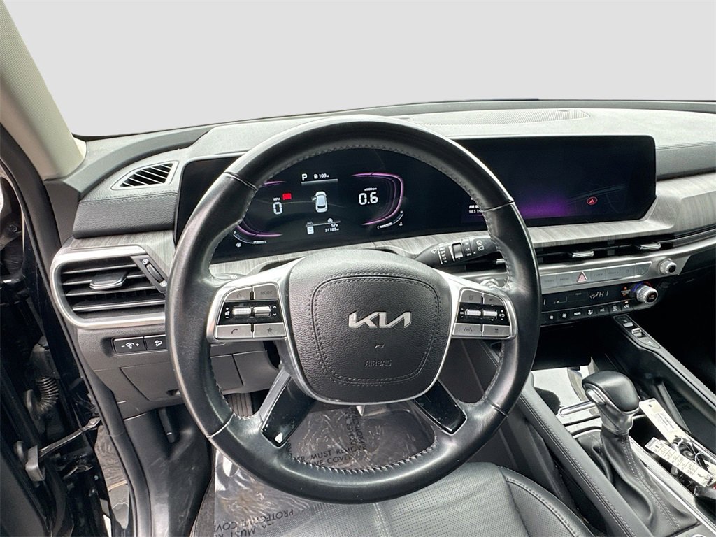 Used 2023 Kia Telluride EX w/ EX Captain's Chair Package image 11