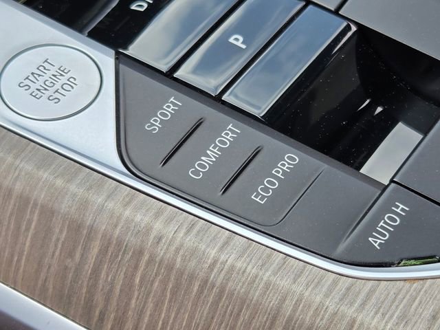 Used 2025 BMW 330i Sedan image 29