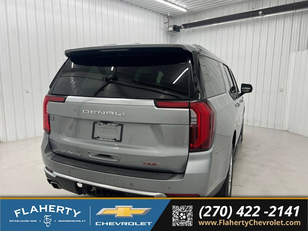 Used 2025 GMC Yukon XL Denali AWD/4WD video 3