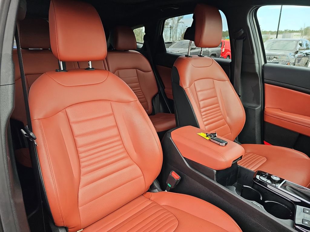 Used 2023 Kia Sportage SX image 13