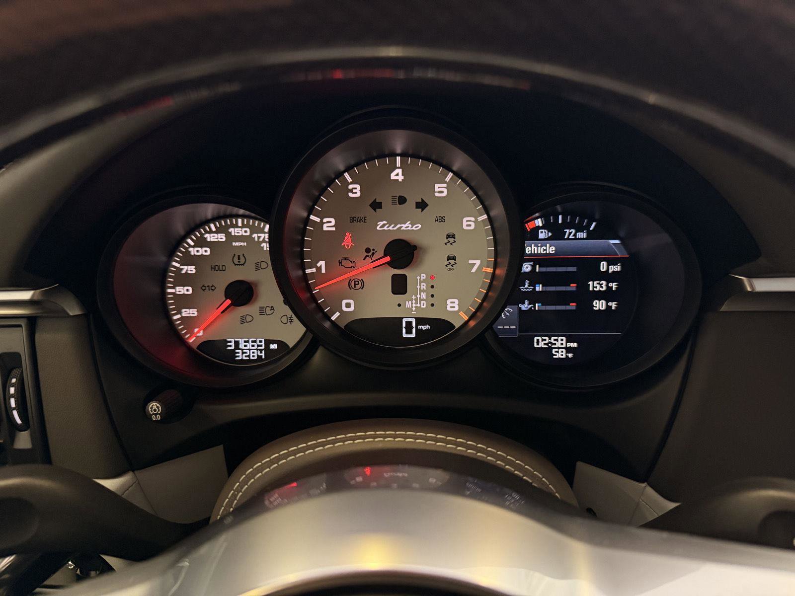 Certified 2020 Porsche Macan Turbo image 21