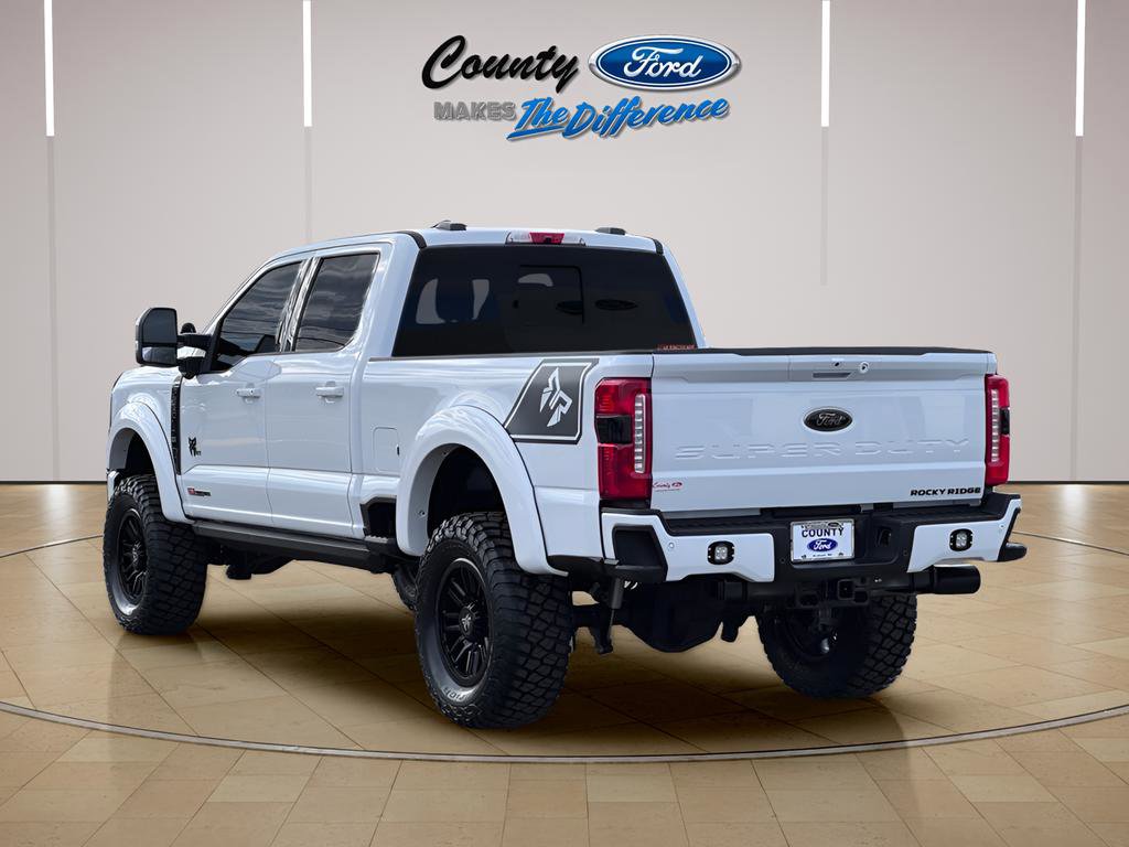 New 2026 Ford F250 Lariat w/ Black Appearance Package image 24