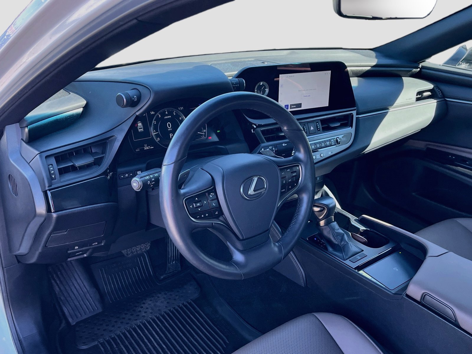 Used 2025 Lexus ES 350 w/ Premium Package FWD image 9