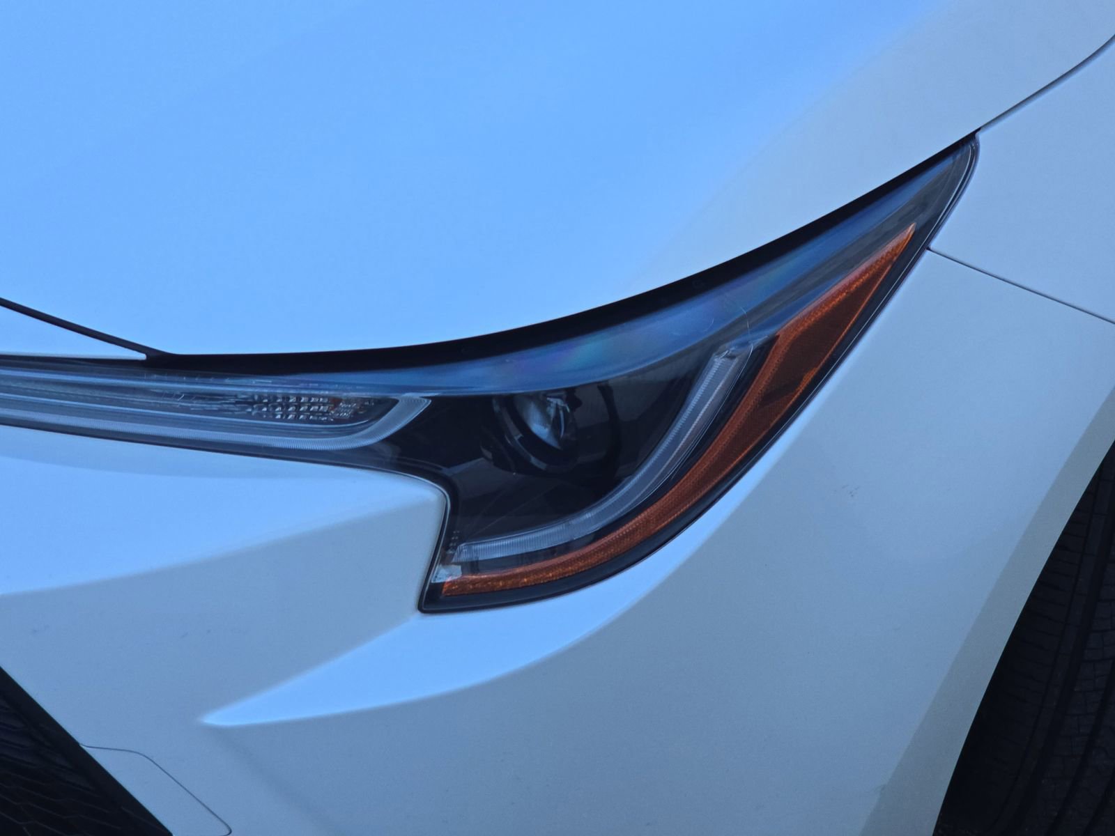 Used 2021 Toyota Corolla LE image 37