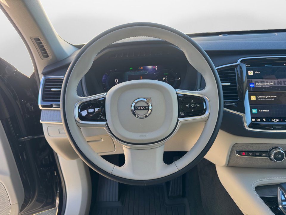 New 2025 Volvo XC90 T8 Plus w/ Protection Package Premier image 10