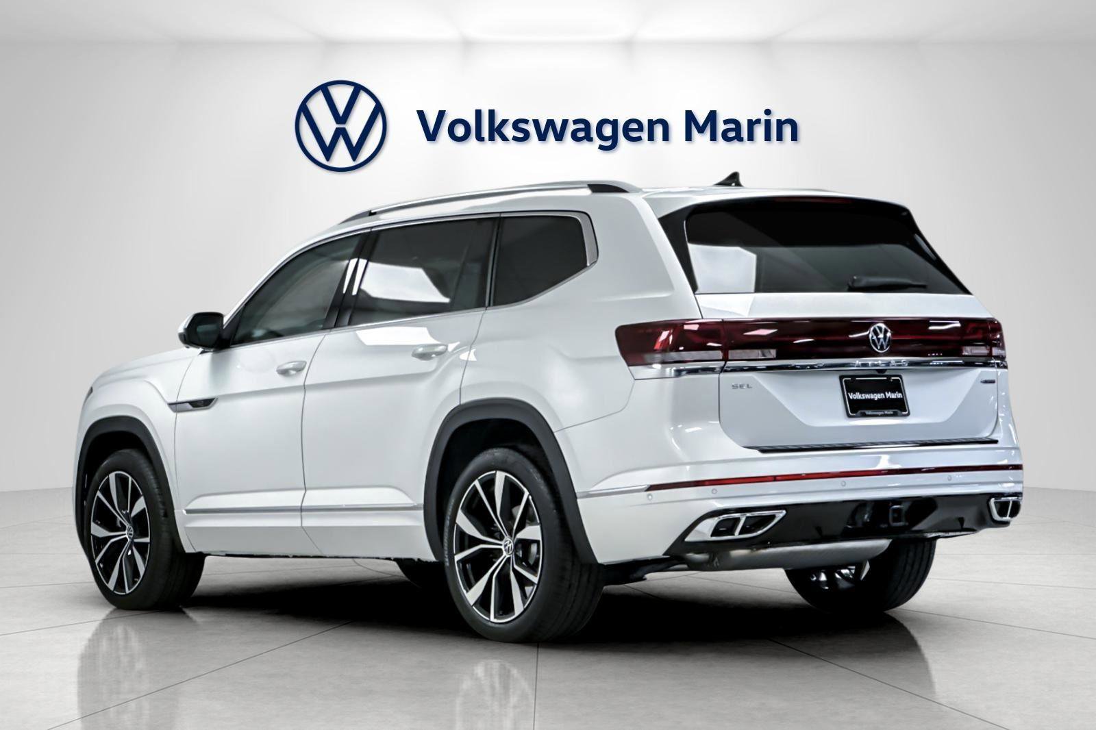 New 2026 Volkswagen Atlas SEL Premium R-Line image 3