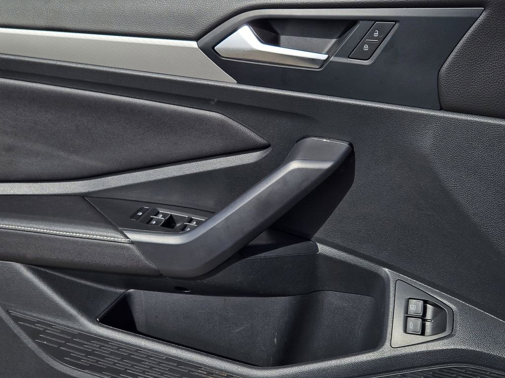 Used 2024 Volkswagen Jetta S image 17