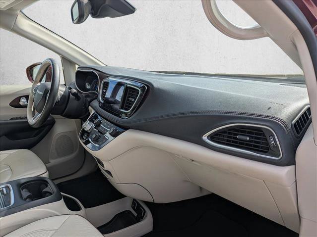 Used 2017 Chrysler Pacifica Limited w/ Advanced Safetytec Group image 20