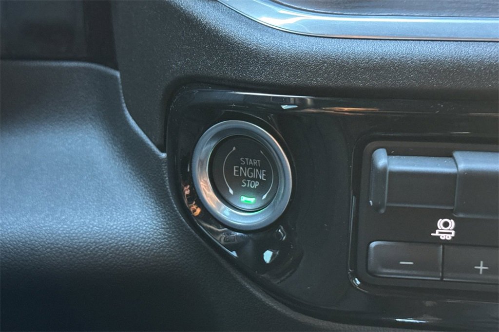 Used 2024 GMC Sierra 2500 SLT w/ SLT Premium Package image 22