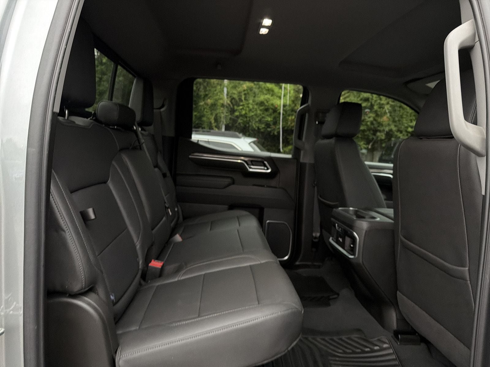 Used 2025 Chevrolet Silverado 1500 LTZ w/ LTZ Convenience Package II AWD/4WD image 14