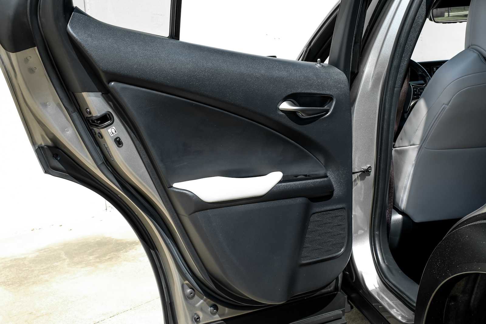 Used 2019 Lexus UX 200 image 45