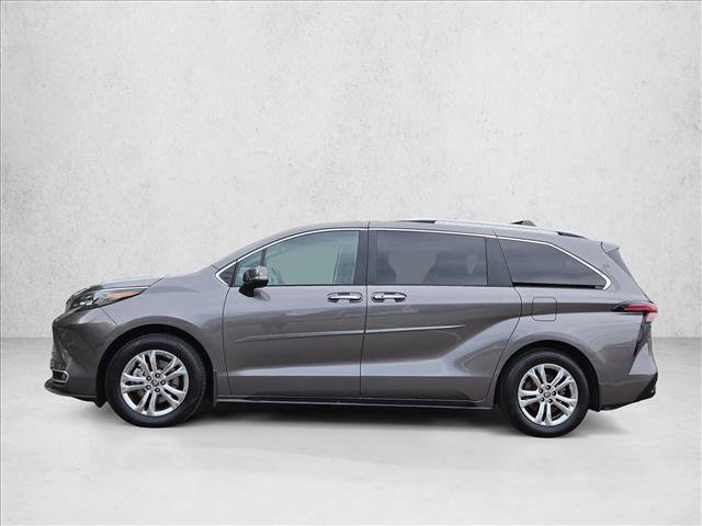 Certified 2024 Toyota Sienna Platinum AWD/4WD image 9