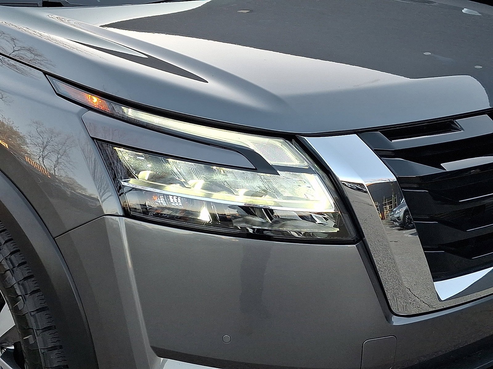 Certified 2022 Nissan Pathfinder SL w/ Lighting Package (N92) AWD/4WD image 9