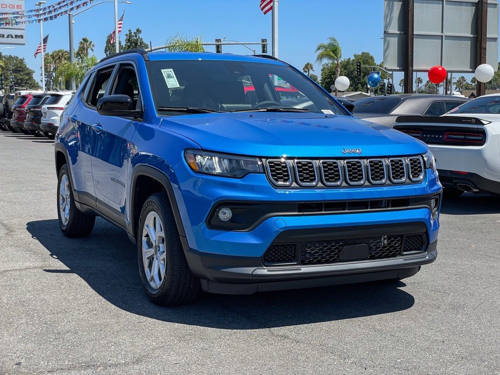 New 2025 Jeep Compass Latitude image 7