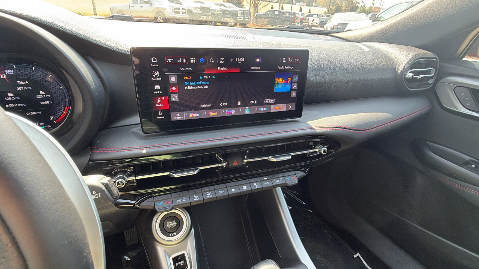 Used 2025 Dodge Hornet R/T w/ Tech Pack image 31