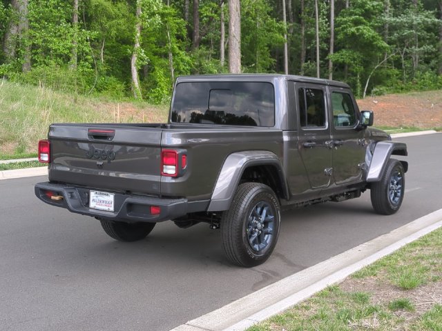 New 2026 Jeep Gladiator Sport AWD/4WD image 13