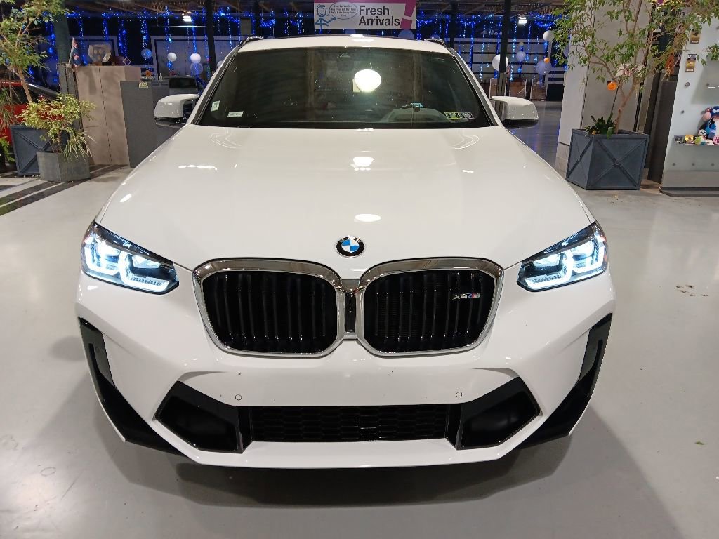Used 2025 BMW X4 M w/ Executive Package AWD/4WD image 3