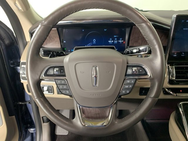 Used 2023 Lincoln Navigator Reserve image 7