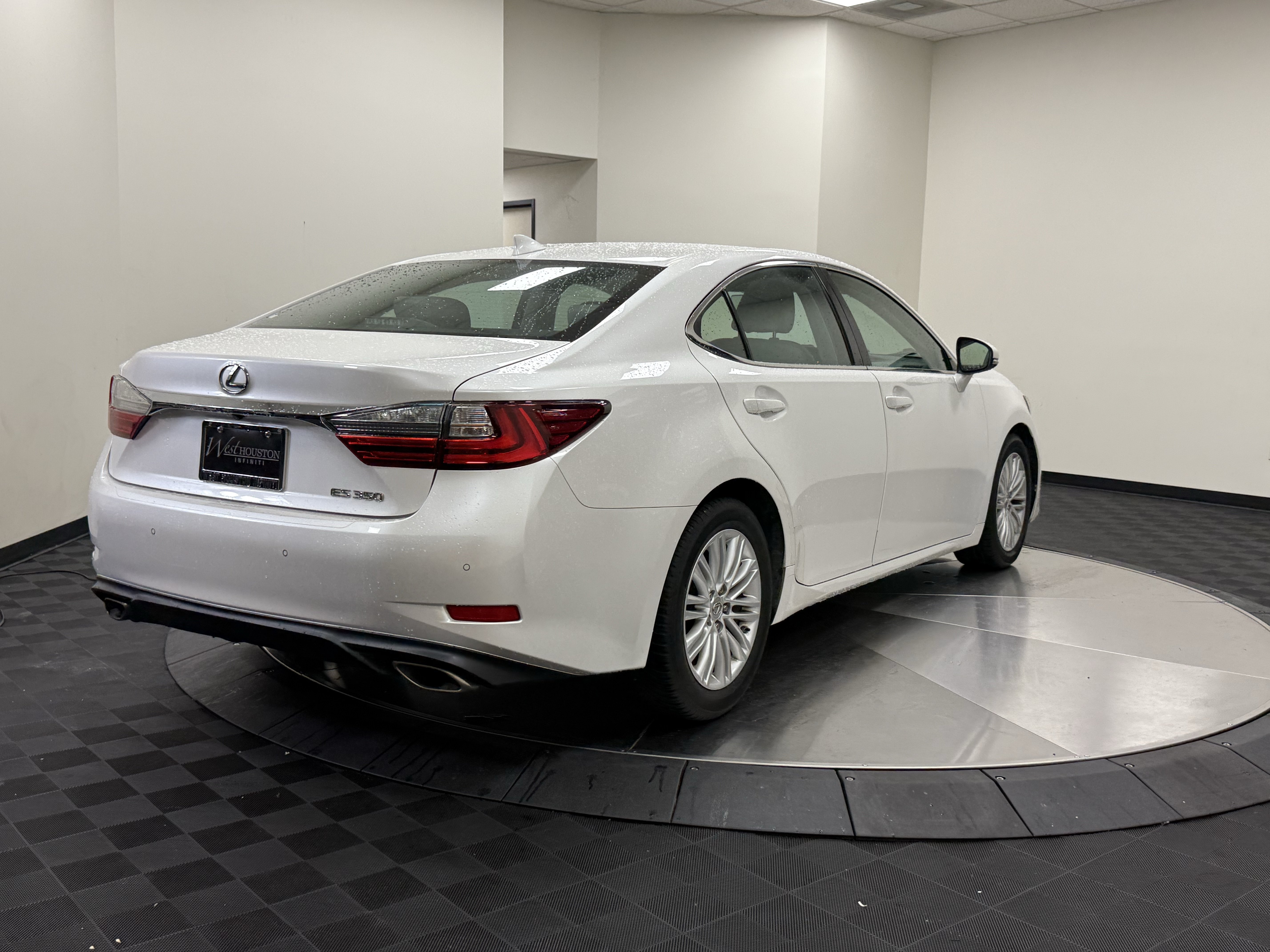 Used 2017 Lexus ES 350 w/ Premium Package FWD image 8