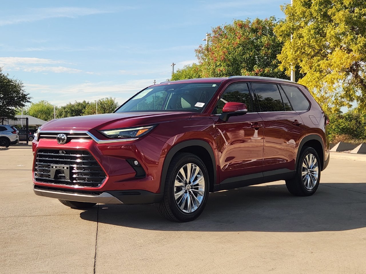 Used 2024 Toyota Grand Highlander AWD image 3