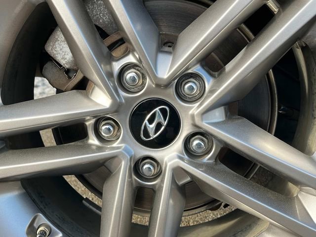 Used 2017 Hyundai Santa Fe Sport image 14