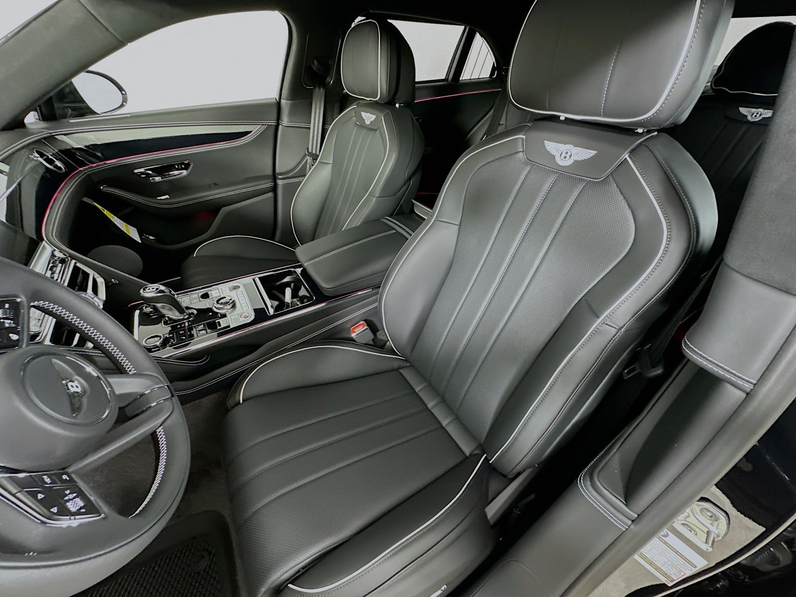 New 2026 Bentley Flying Spur V8 AWD/4WD image 36