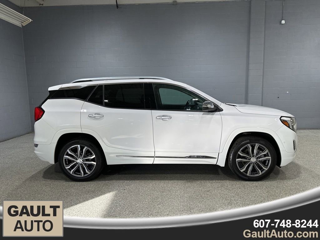 Used 2019 GMC Terrain Denali w/ Advanced Safety Package image 2