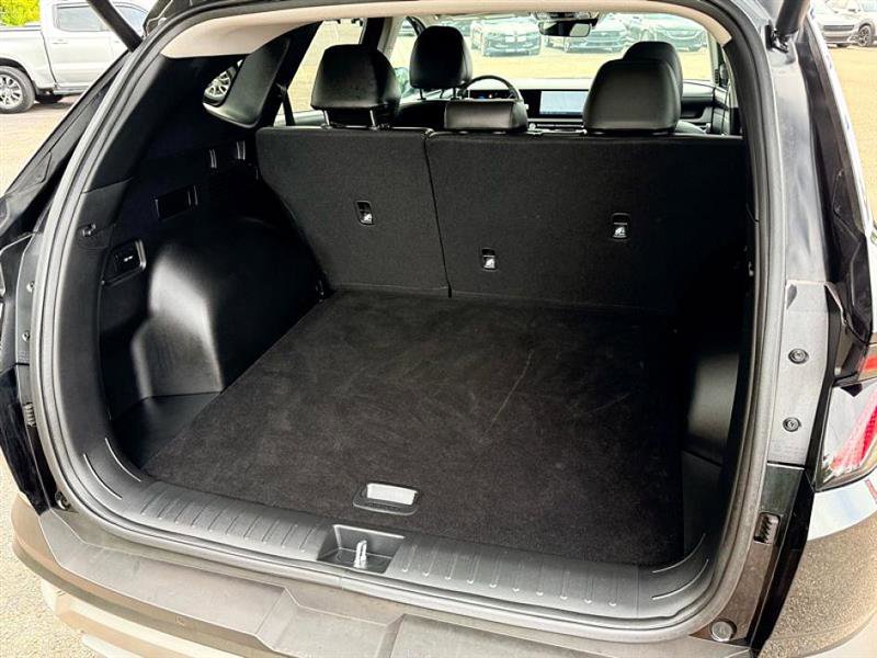 Used 2025 Hyundai Tucson Limited image 12