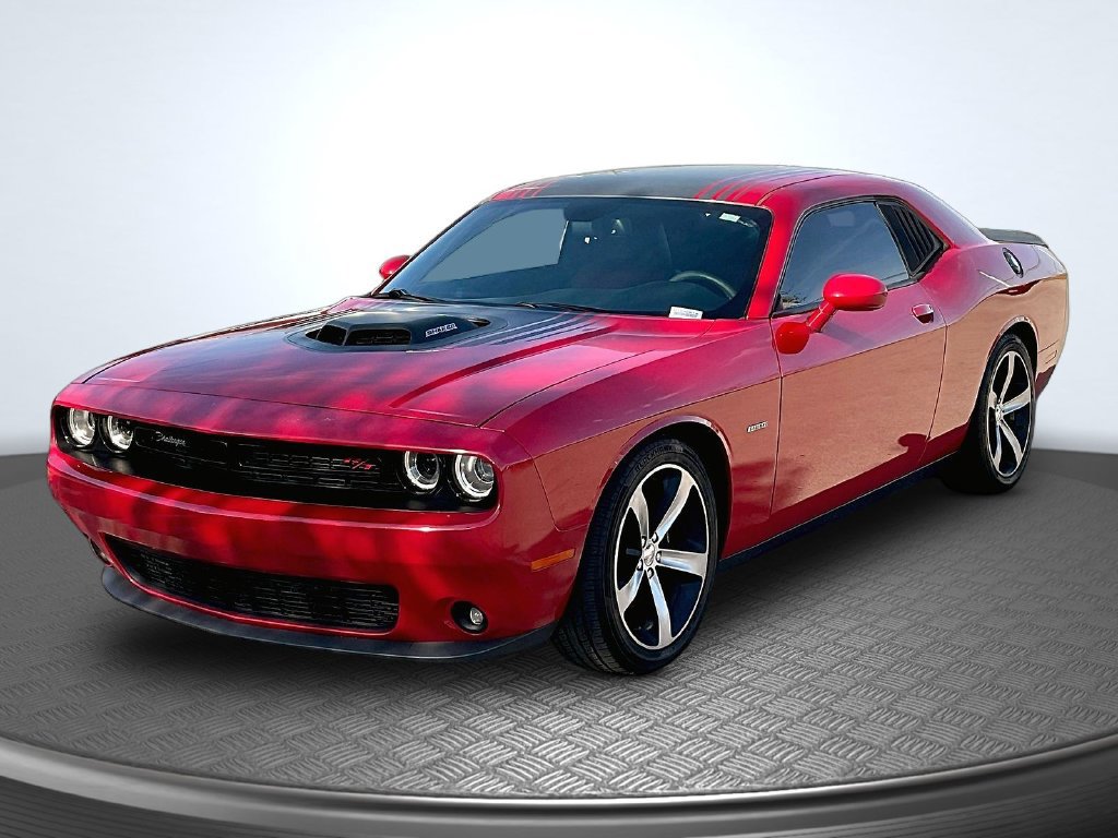 Used 2016 Dodge Challenger R/T Plus RWD image 3