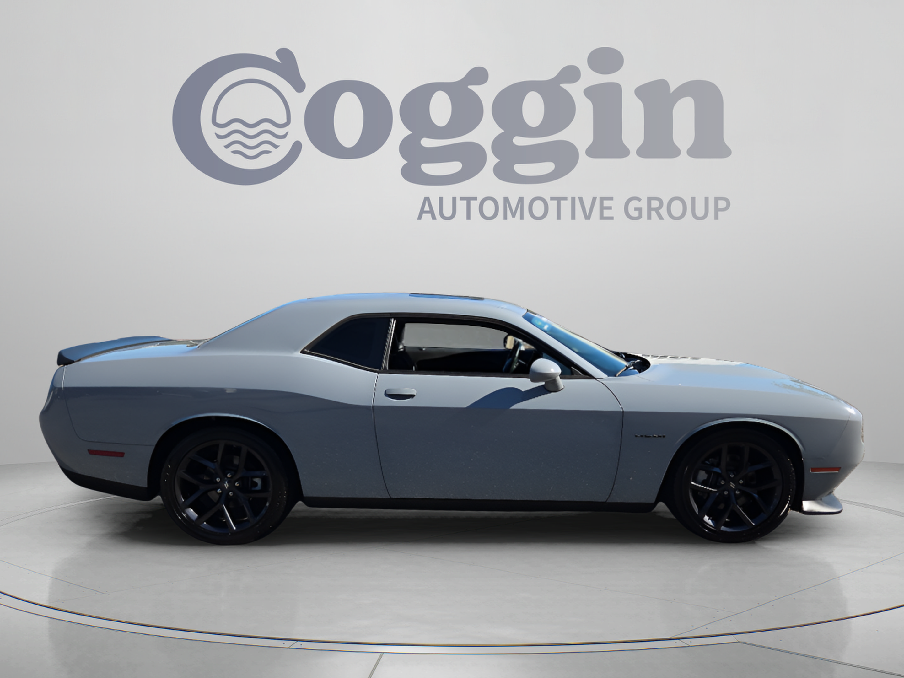 Used 2022 Dodge Challenger R/T w/ Blacktop Package RWD image 6