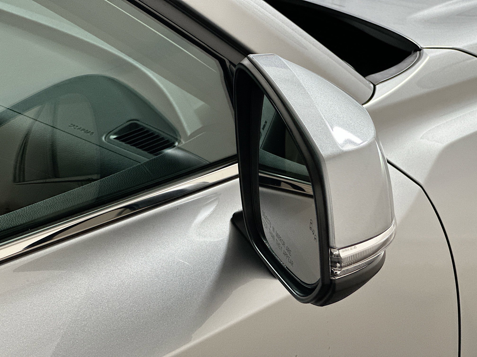 Used 2024 Toyota Grand Highlander Limited image 10