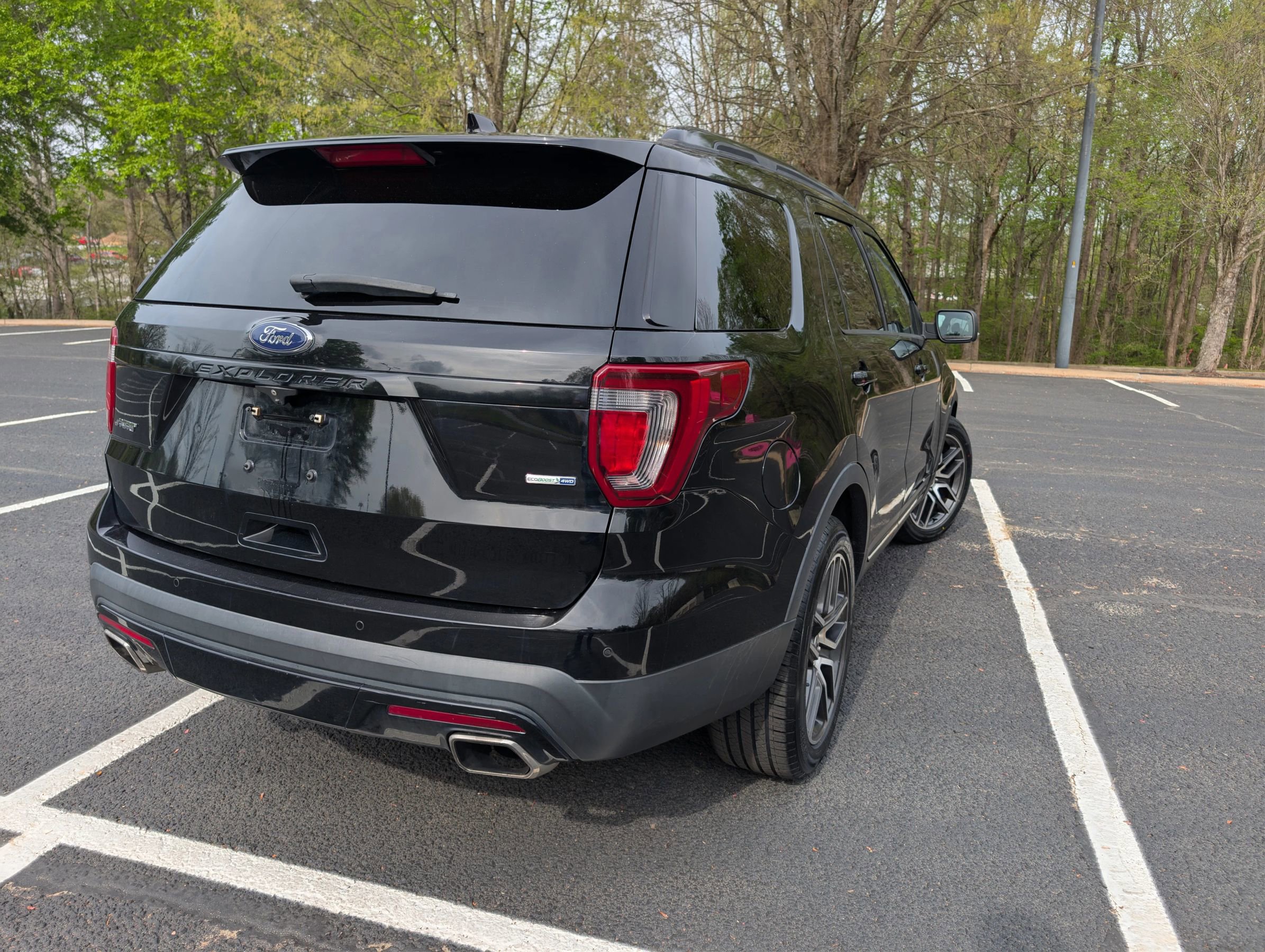 Used 2016 Ford Explorer Sport w/ Equipment Group 401A image 3