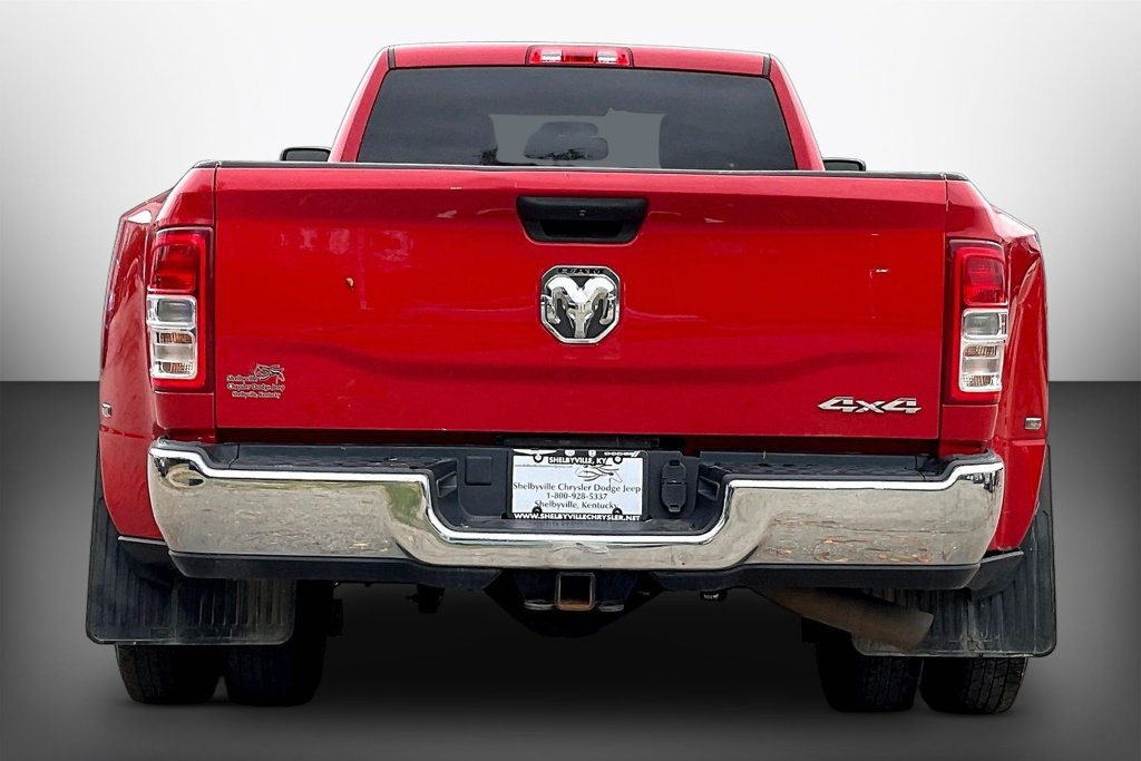 Used 2023 RAM 3500 Tradesman w/ Chrome Appearance Group AWD/4WD image 5