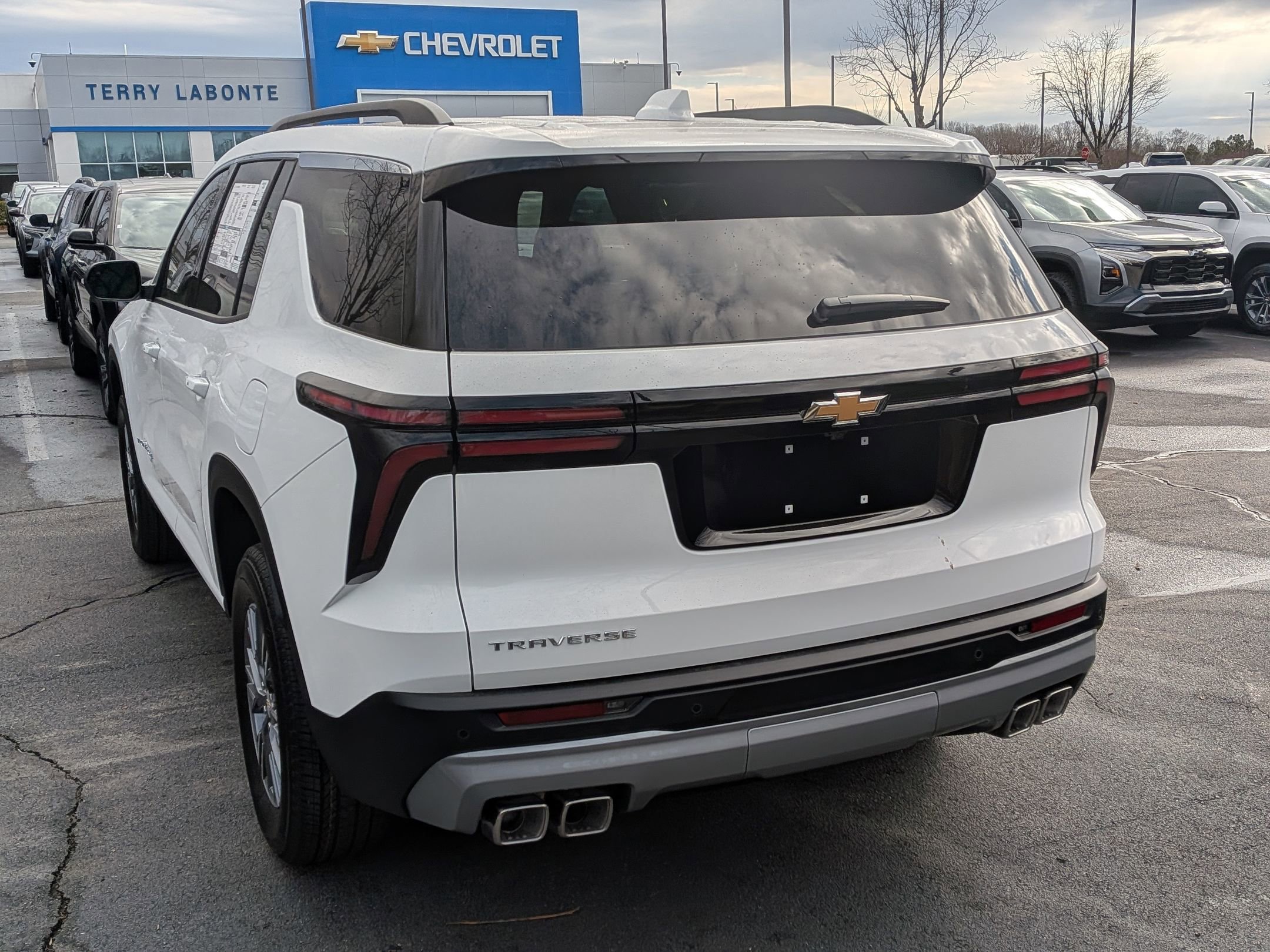 New 2026 Chevrolet Traverse LT FWD image 5