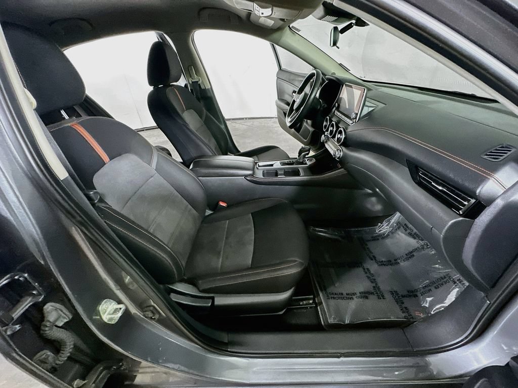 Used 2021 Nissan Sentra SR w/ Lighting Package FWD image 12