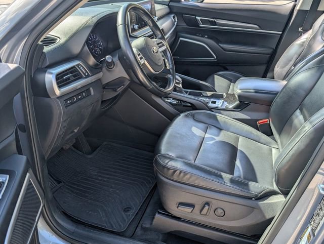 Used 2020 Kia Telluride S w/ S 8 Passenger Seating Package image 7