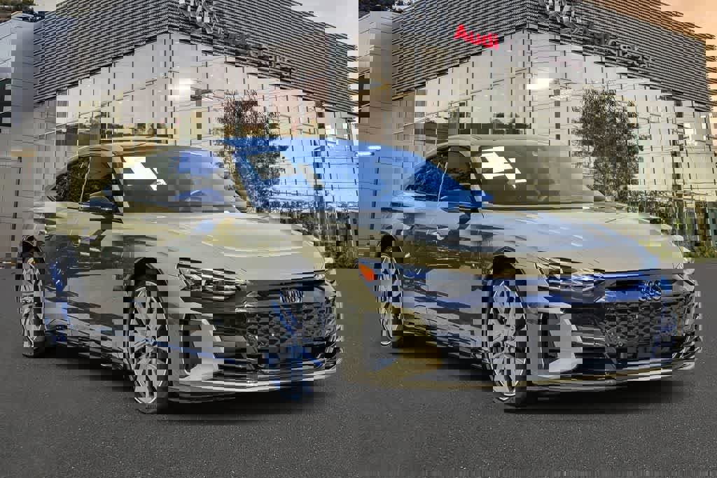 Used 2022 Audi e-tron GT Prestige w/ Prestige Package AWD/4WD image 5