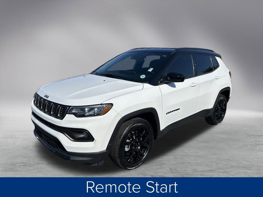 Used 2024 Jeep Compass Latitude w/ Convenience Group image 13