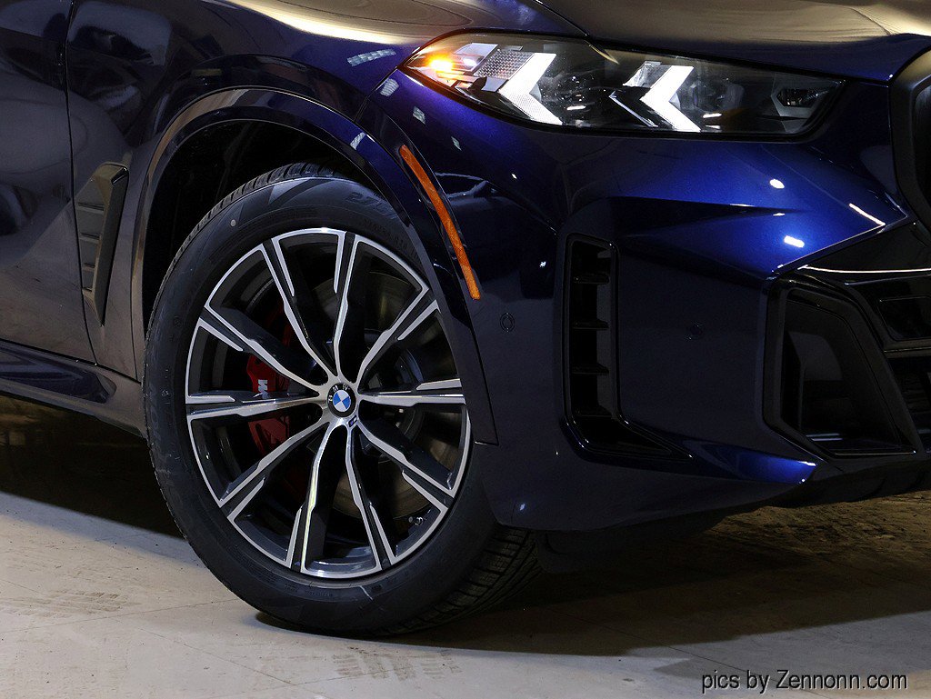 New 2026 BMW X5 xDrive50e w/ M Sport Package AWD/4WD image 3