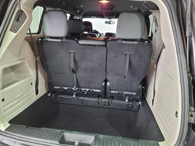 Used 2018 Dodge Grand Caravan SXT image 43