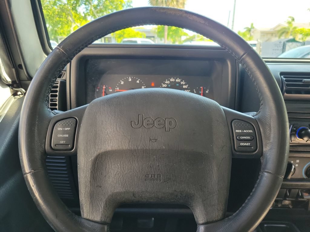 Used 2004 Jeep Wrangler Rubicon AWD/4WD image 14