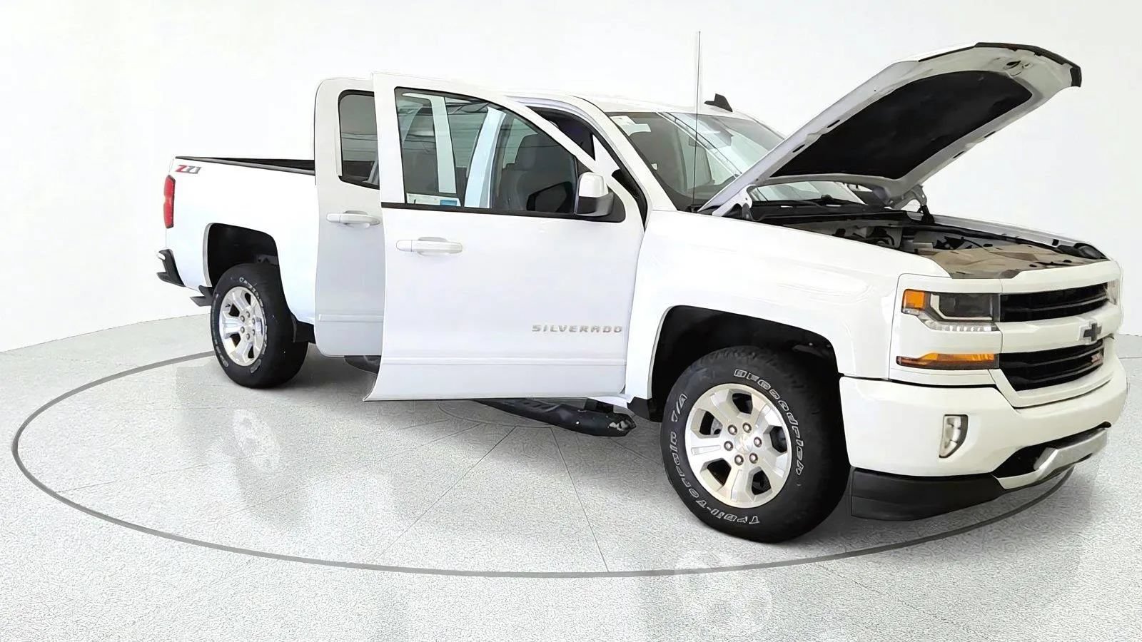 Used 2019 Chevrolet Silverado 1500 LT w/ All Star Edition AWD/4WD image 11