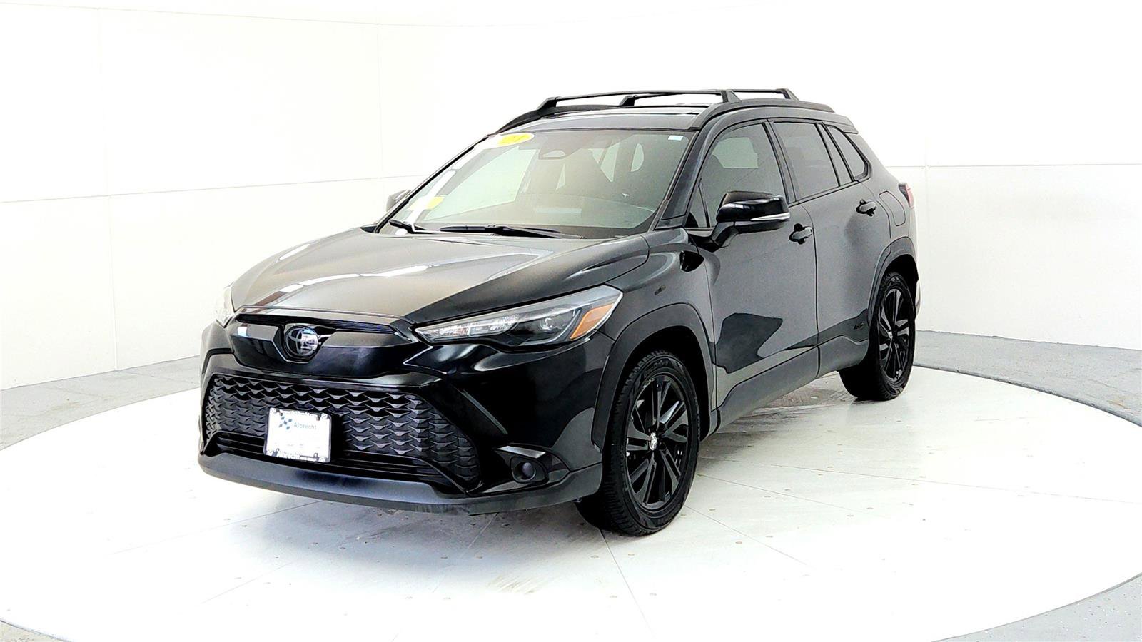 Used 2024 Toyota Corolla Cross Nightshade image 2