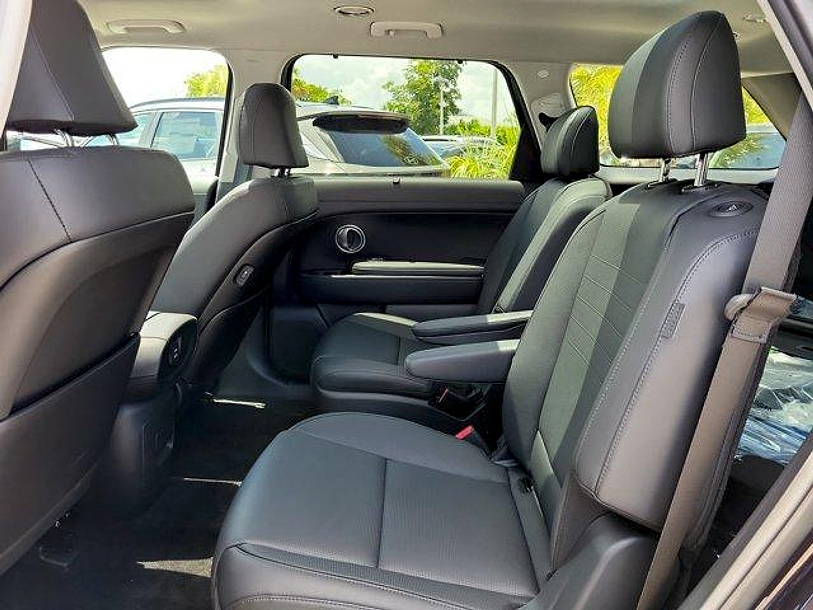 New 2026 Hyundai Palisade Limited FWD image 9