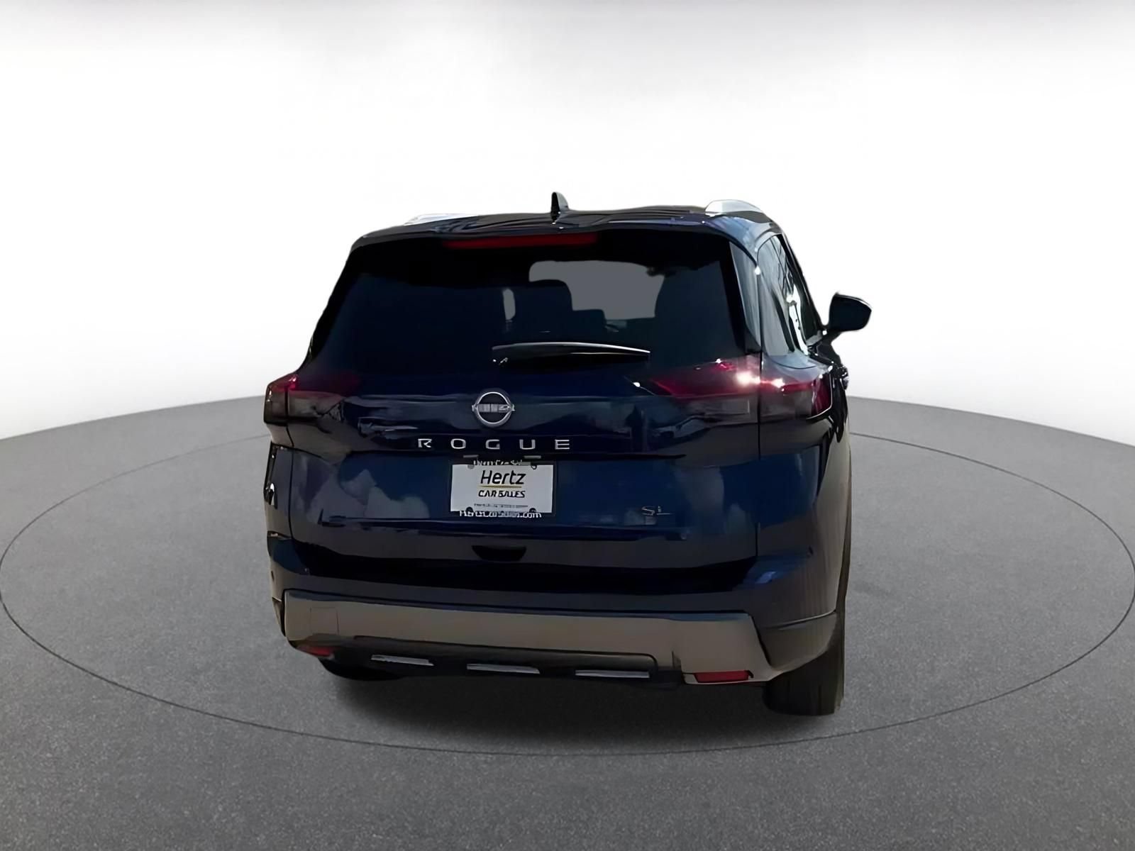 Used 2026 Nissan Rogue SL FWD image 14