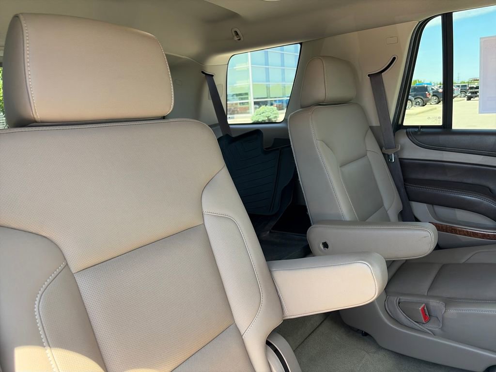 Used 2017 Chevrolet Tahoe Premier AWD/4WD image 32