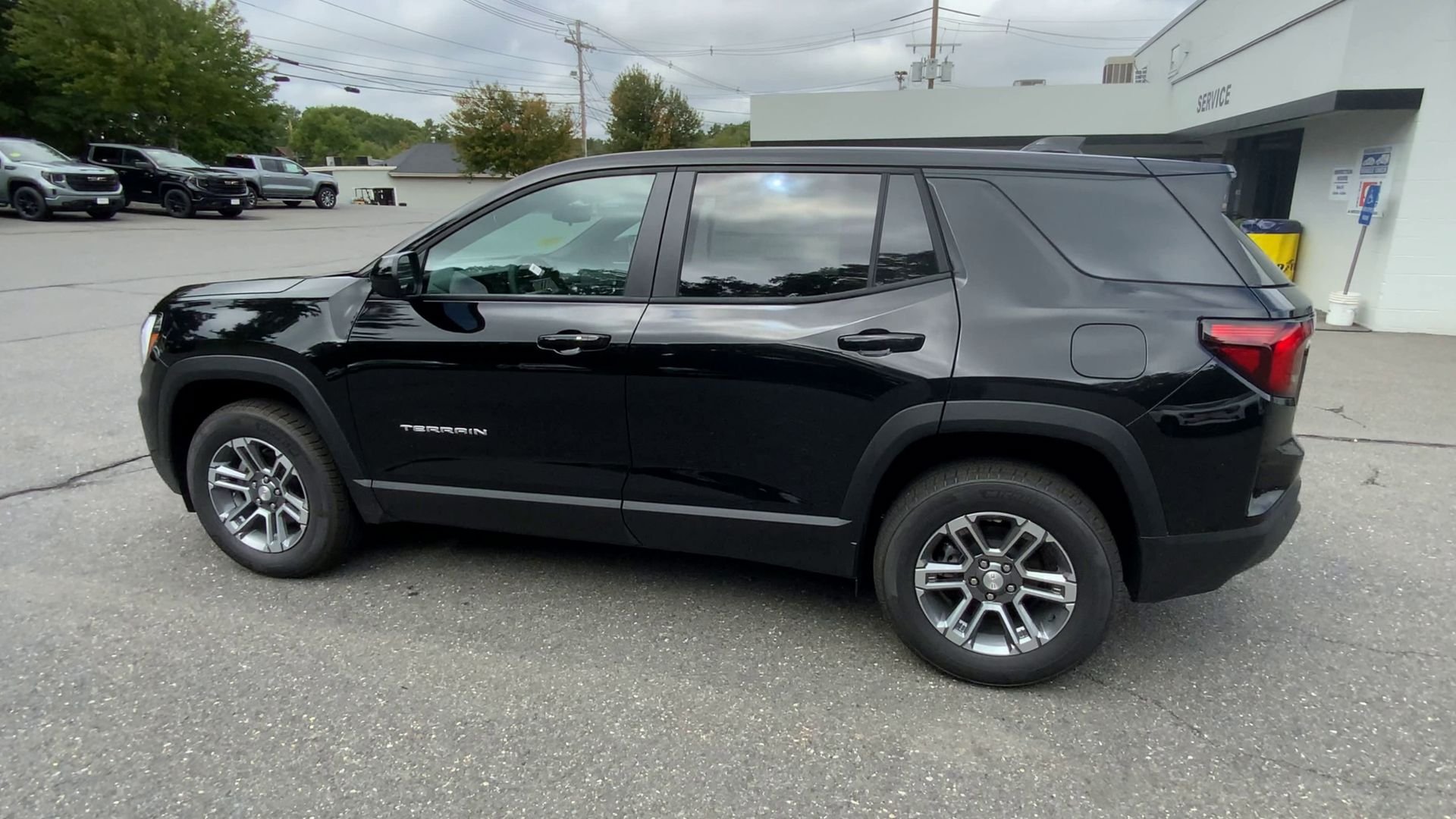 New 2027 GMC Terrain Elevation w/ LPO, Floor Liner Package AWD/4WD image 28
