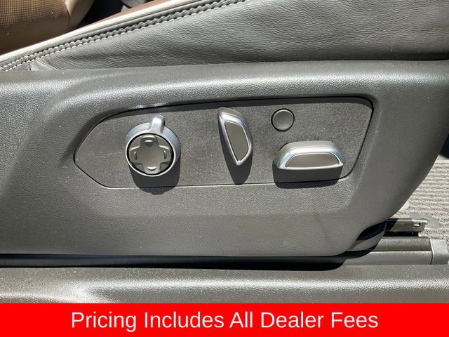 Used 2025 GMC Yukon Denali Ultimate AWD/4WD image 25