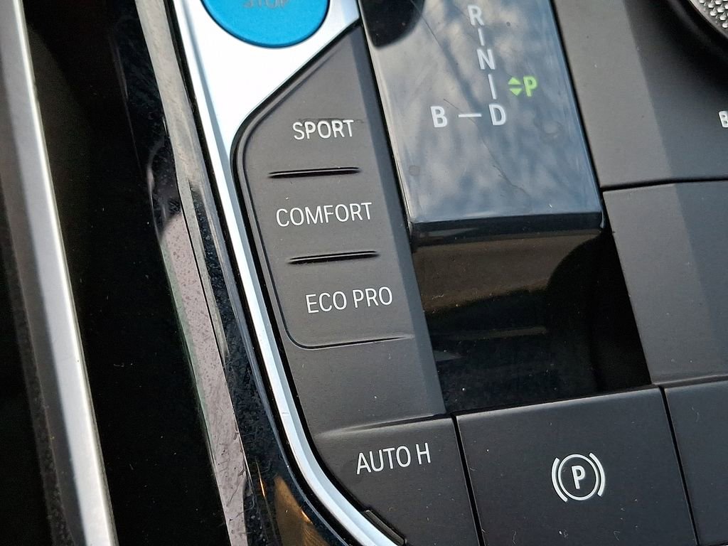 Certified 2023 BMW i4 eDrive40 w/ Premium Package RWD image 23